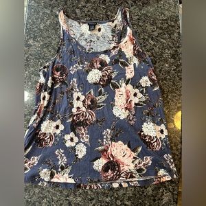 Torrid size 0/12 tank top